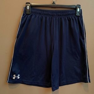 ⛹🏻‍♂️Youth XL Under Armour Navy Shorts⛹🏻‍♂️